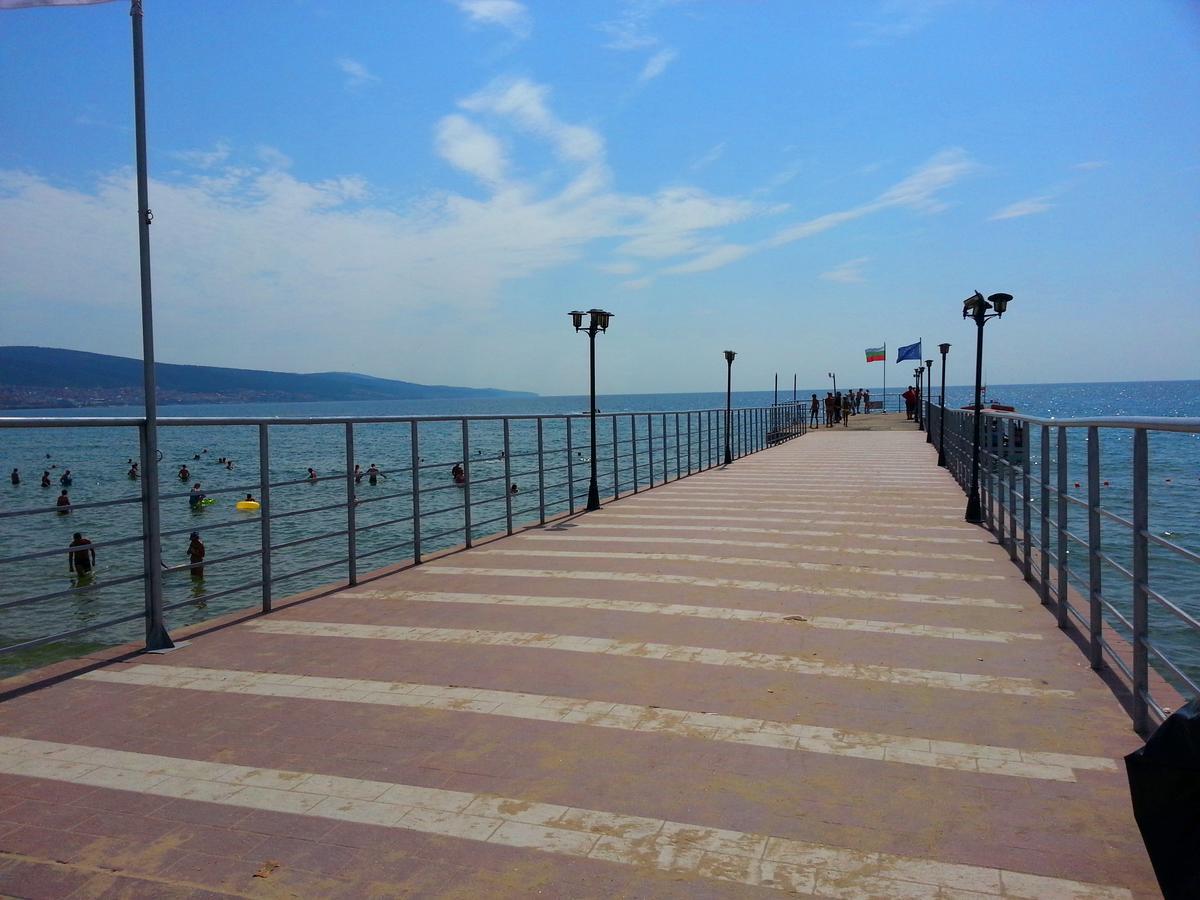 Menada Crystal Park Apartments Sunny Beach Exterior photo