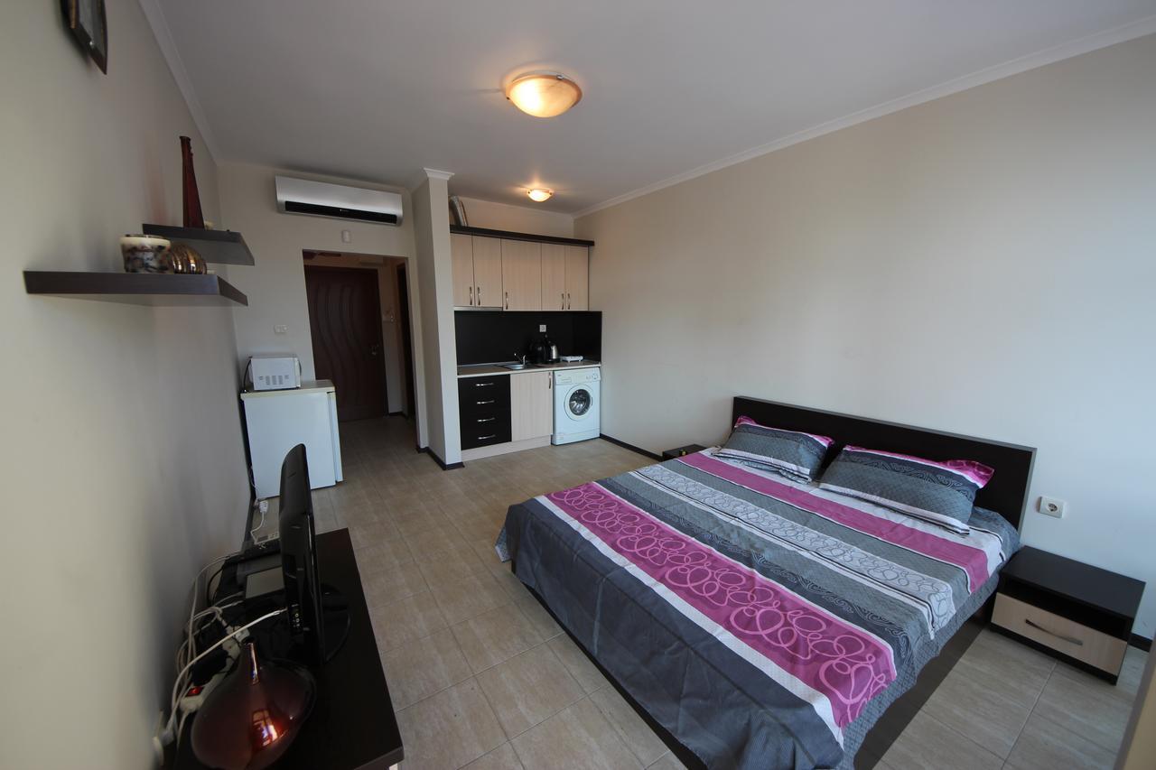 Menada Crystal Park Apartments Sunny Beach Exterior photo
